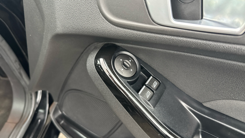 Ford Fiesta 1.0 EcoBoost Zetec 5dr Petrol Hatchback